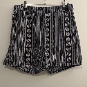 Weatherproof Vintage Women's Blue White Tribal Washable Linen Shorts